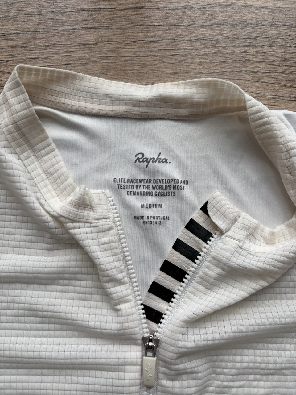 Pre-owned Rapha Flyweight Pro Team II Men's Jersey - M - White  in Very Good condition