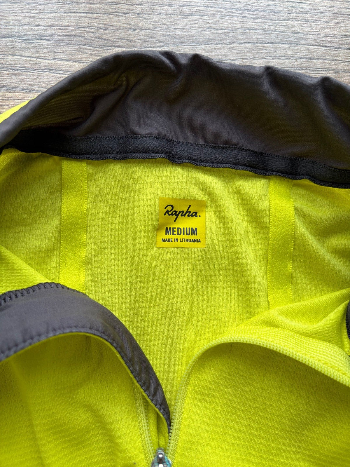 Pre-owned Rapha Super Lightweight Men’s Jersey - M - Yellow  in Very Good condition